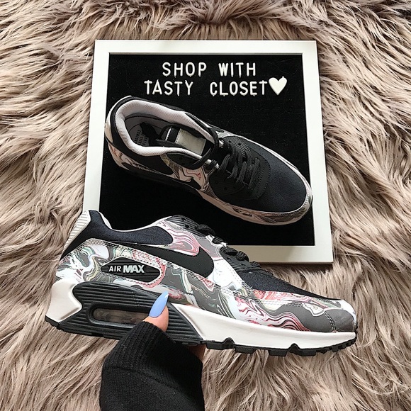 Nike Shoes - Nike air max 90 sneakers